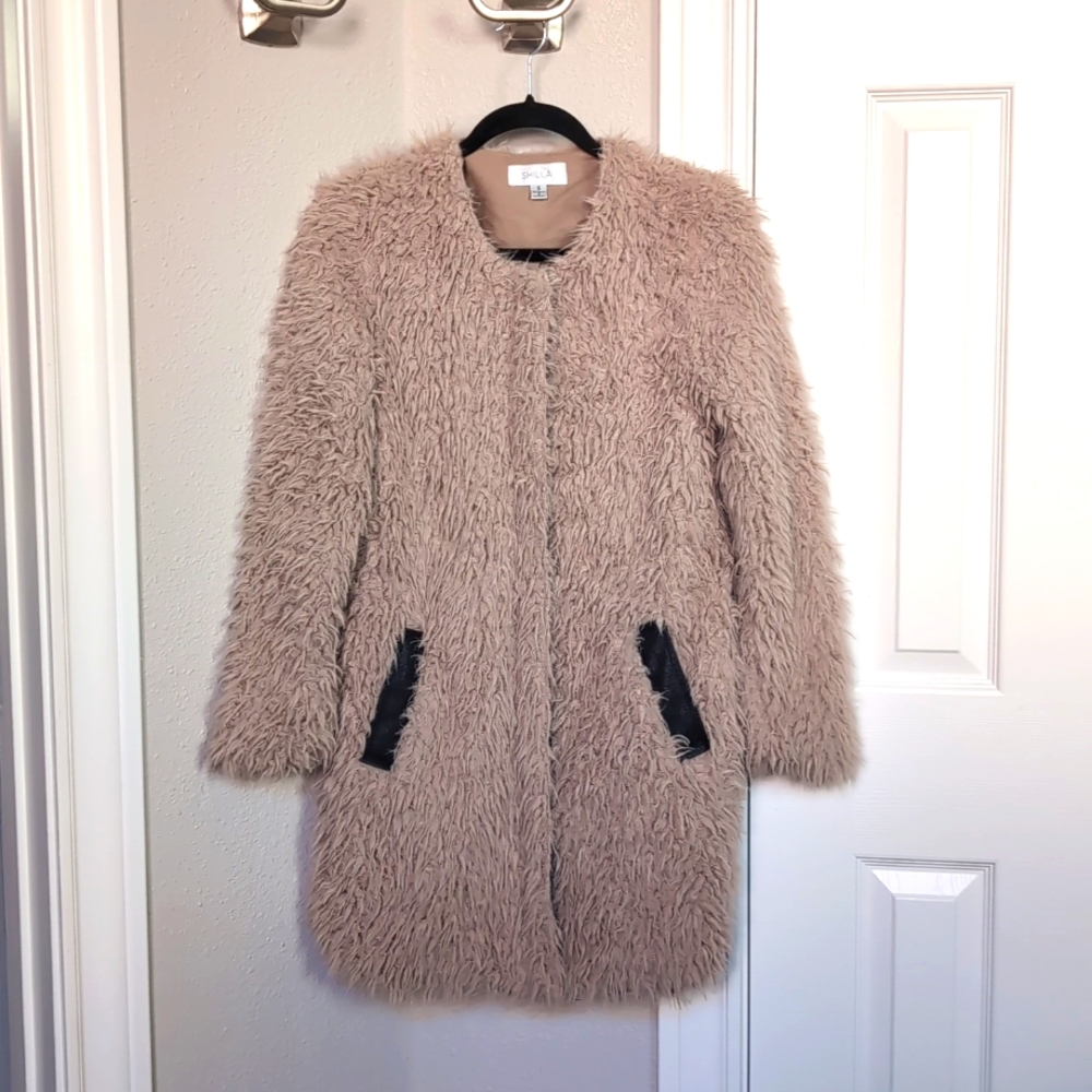 Shilla faux fur jacket Small cream tan